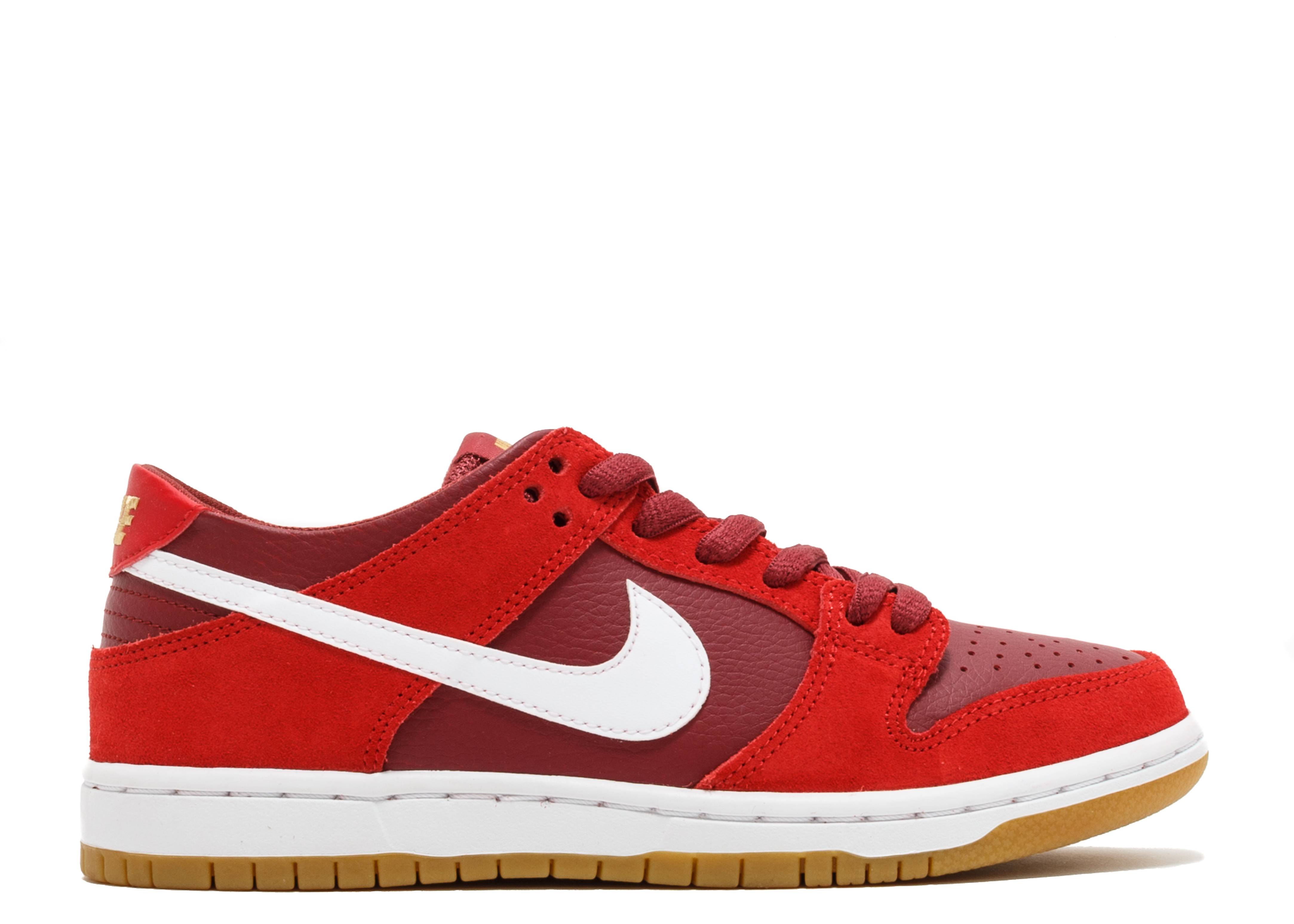 Zoom Dunk Low Pro SB 'Track Red'